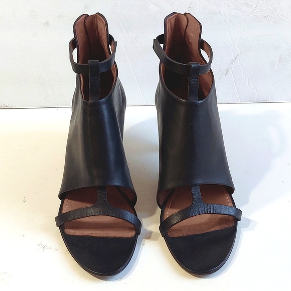 Givenchy Zipper Back T Strap Black Open Toe Short Boot Good Condition 37.5 - Picture 2 of 14